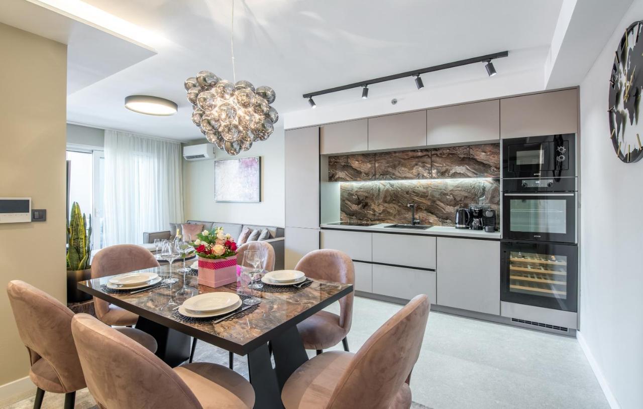 Val Di Sole 2 Apartment Porec Ngoại thất bức ảnh